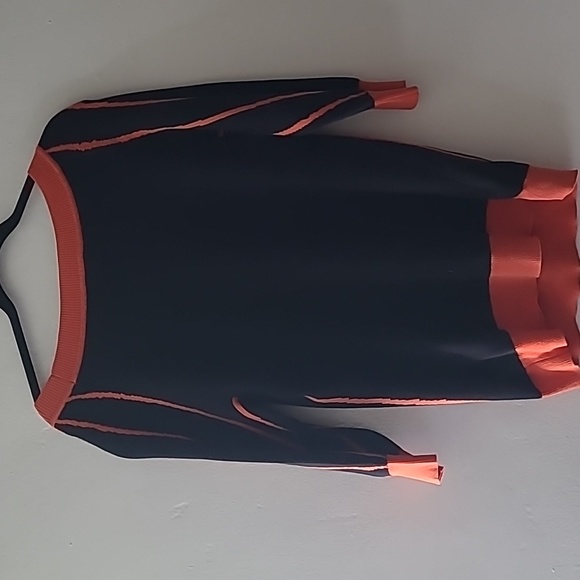 Unique Vintage Black and Orange strip Pumpkin Annaleigh Sweater 1X NEW - Picture 5 of 5